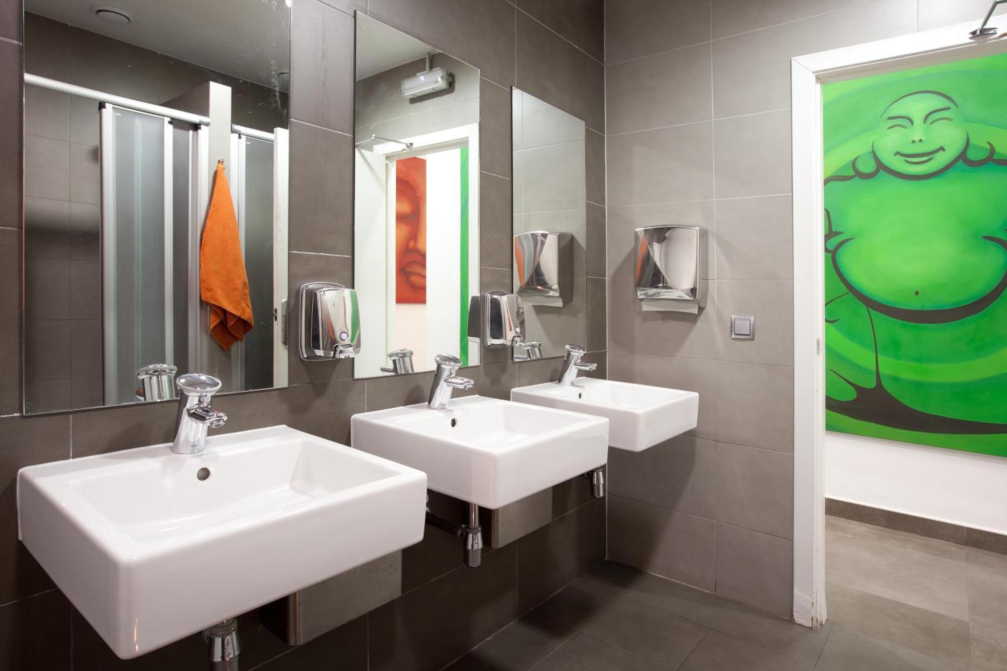 Hip Karma Hostel Barcelona Kültér fotó
