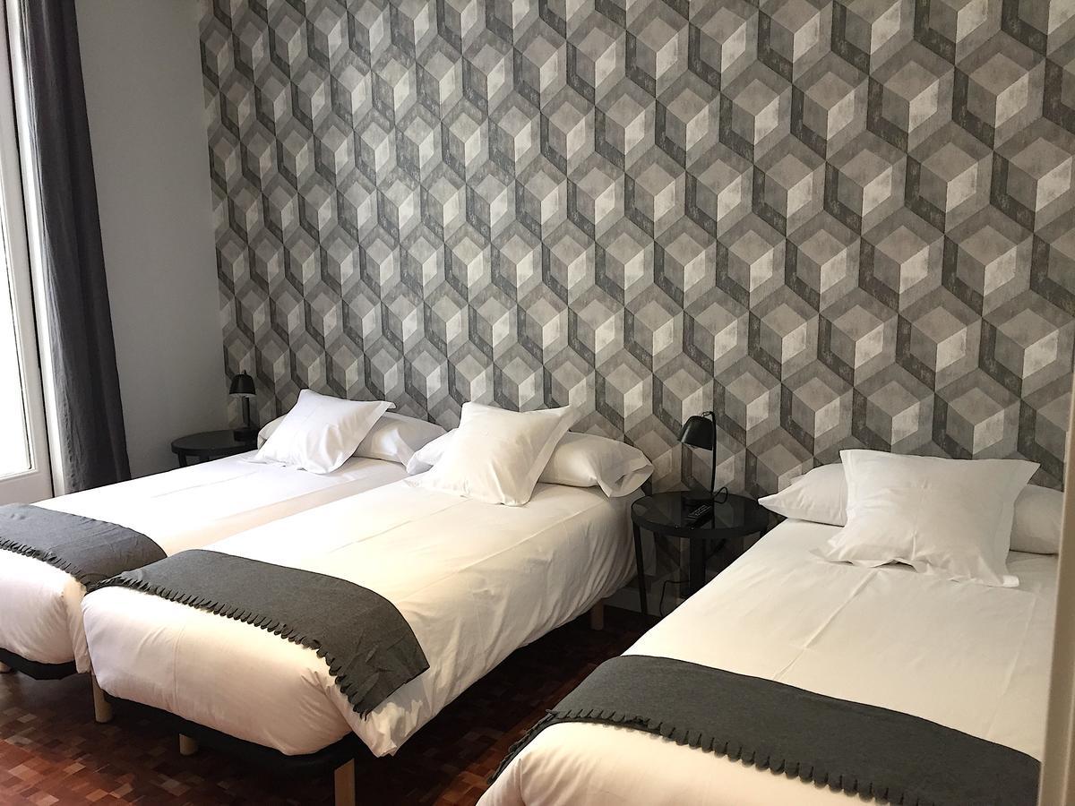 Hip Karma Hostel Barcelona Kültér fotó