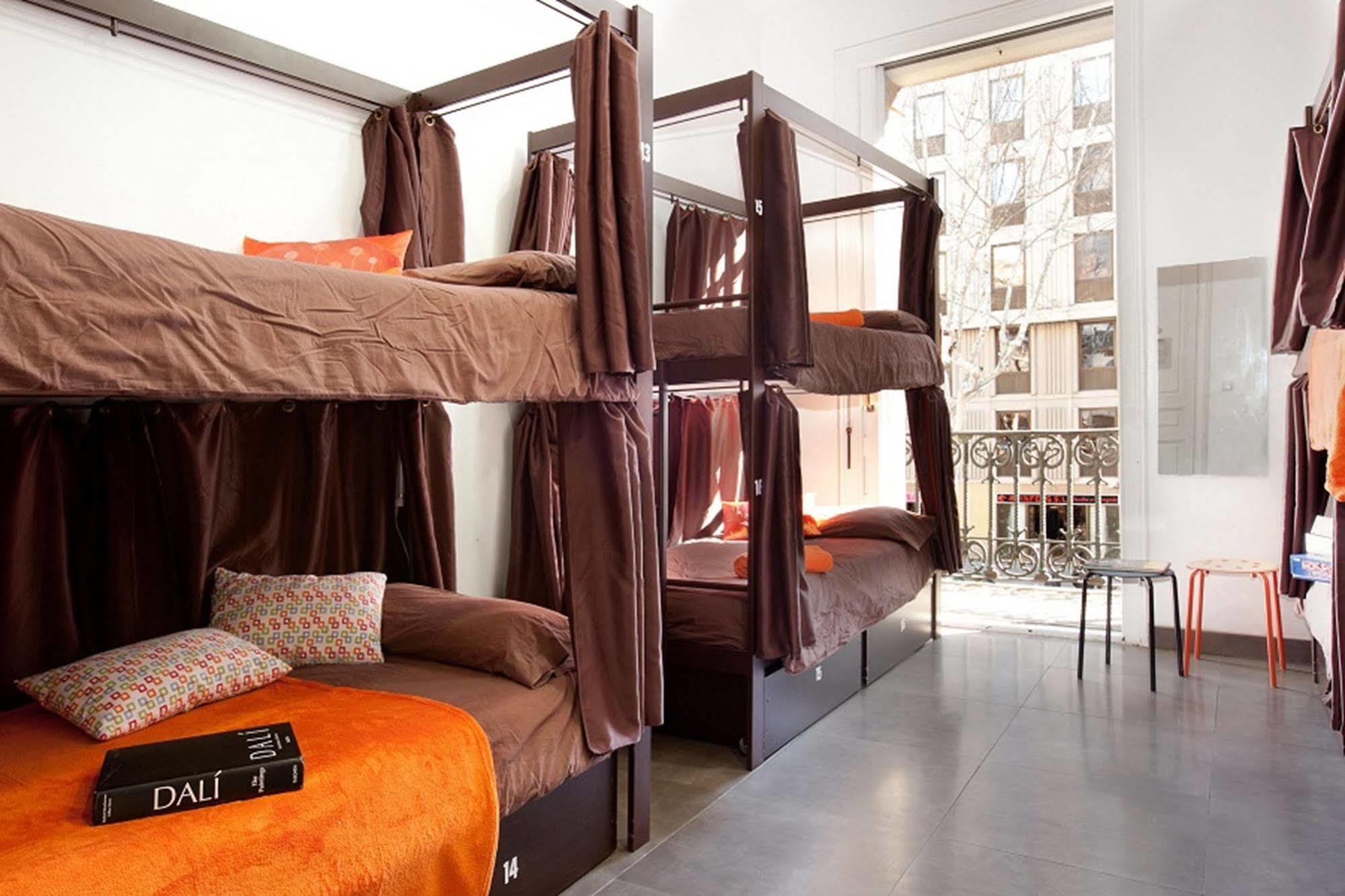 Hip Karma Hostel Barcelona Kültér fotó